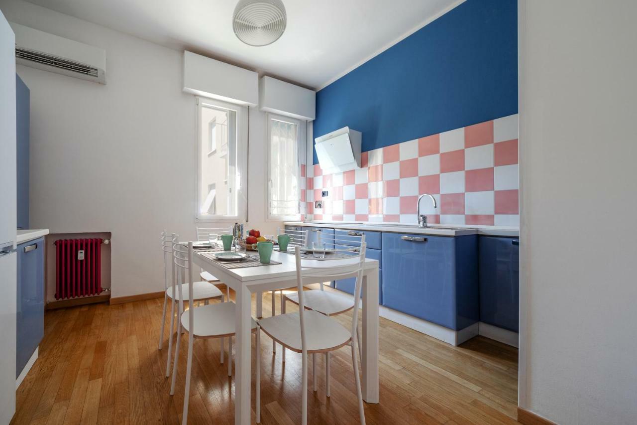 Sant'Orsola Colorful Huge Apartment 볼로냐 외부 사진