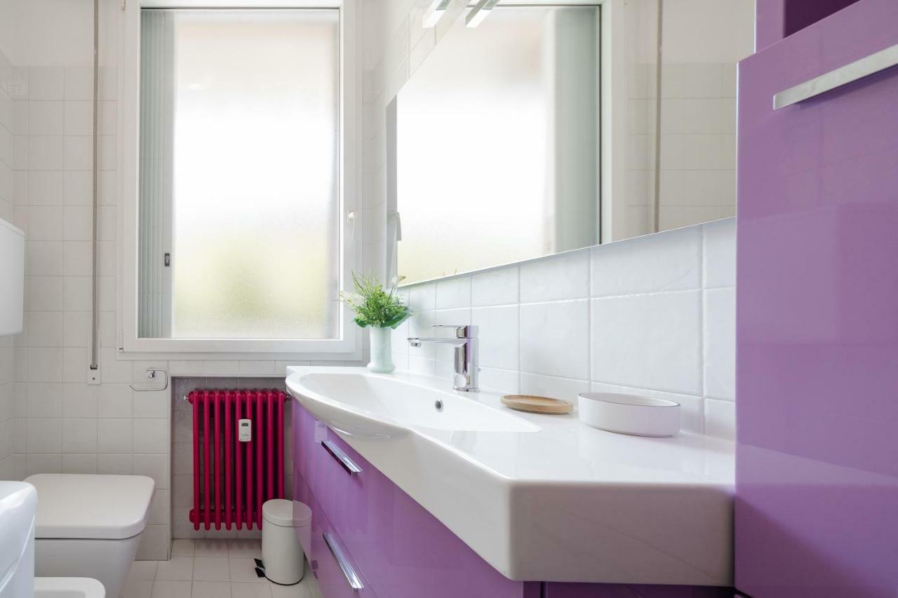 Sant'Orsola Colorful Huge Apartment 볼로냐 외부 사진